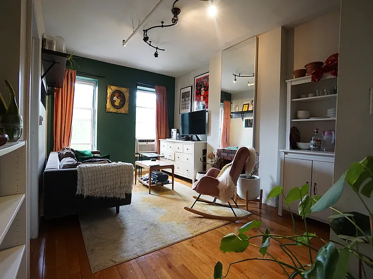 177 Pulaski St #3 — Photo 1