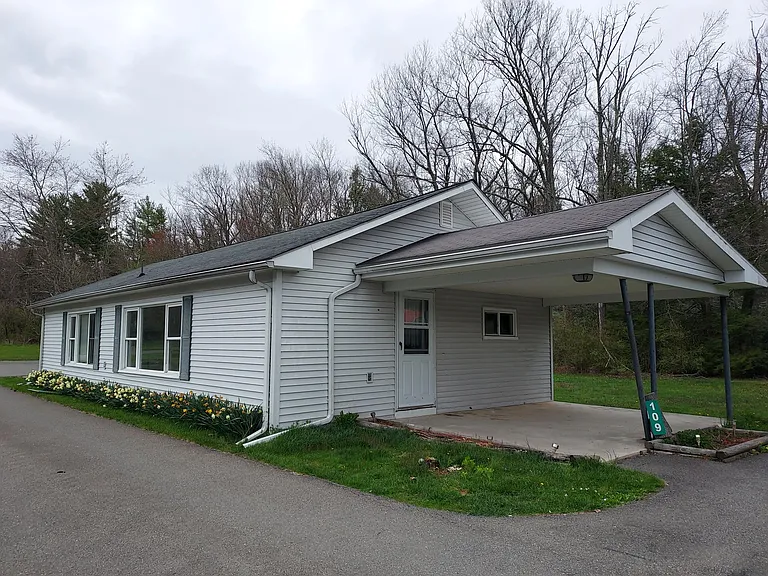 109 Harvest Moon Ln #C9 — Photo 1