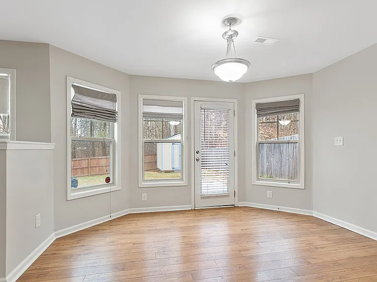 630 Flaherty Ave — Photo 7
