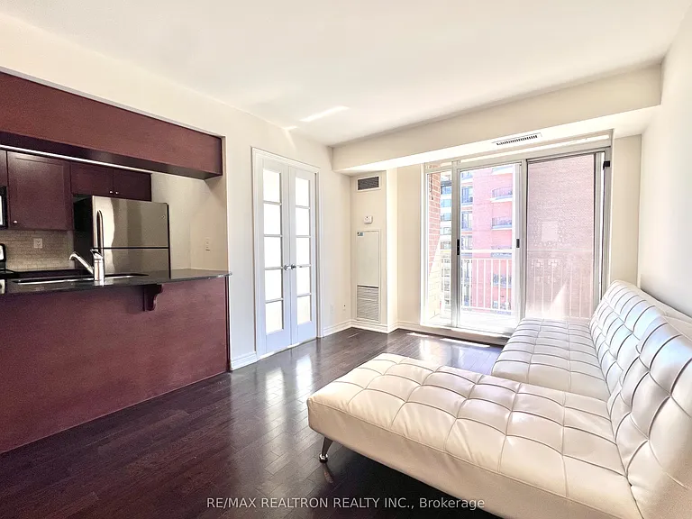 60 Saint Clair Ave W #1204 — Photo 9