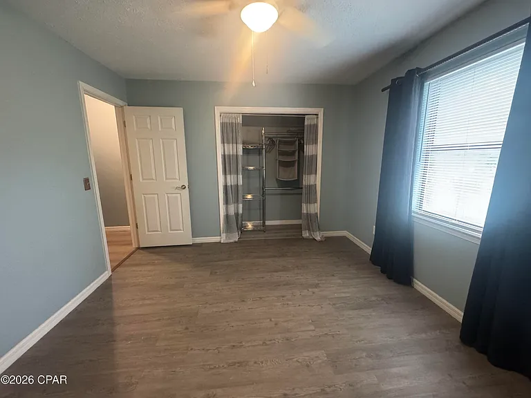 314 E 1st Ct — Photo 9