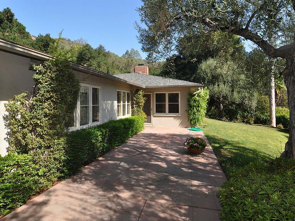 1st image of 1551 Scenic Dr