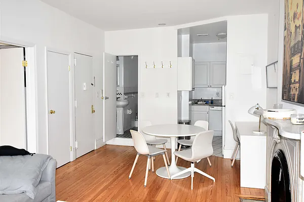 Rented by Bold New York | media 11