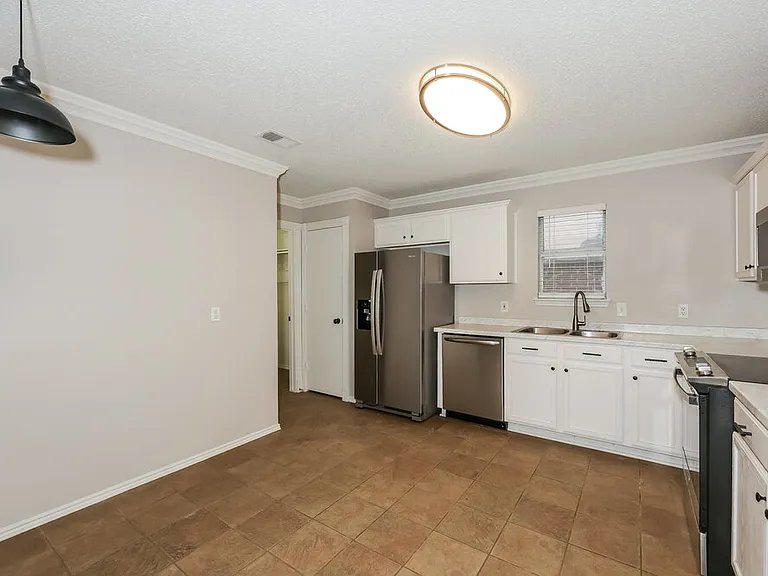 10224 Dawson Trl — Photo 6
