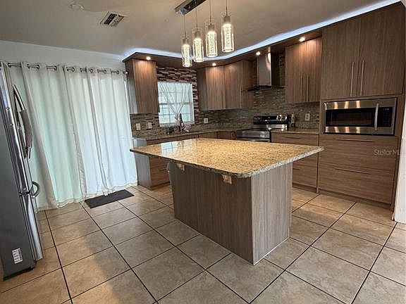 5th image of 101 Gardenia Rd