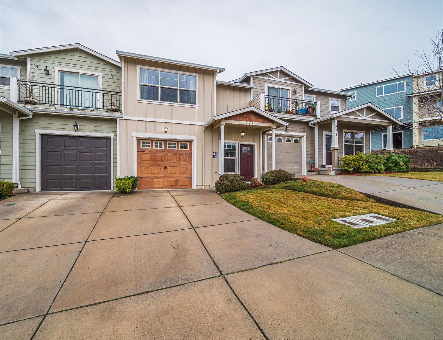 228 Dunthorpe Dr, Medford, OR 97504 Zillow