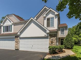 361 Locksley Dr, Streamwood, IL 60107