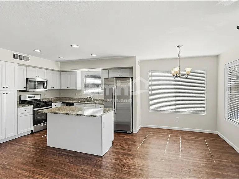16853 W Fillmore St — Photo 5