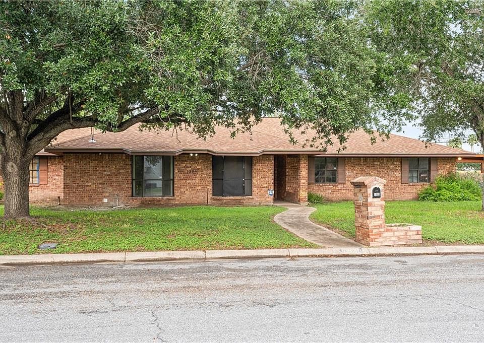 1st image of 1905 E Live Oak Dr