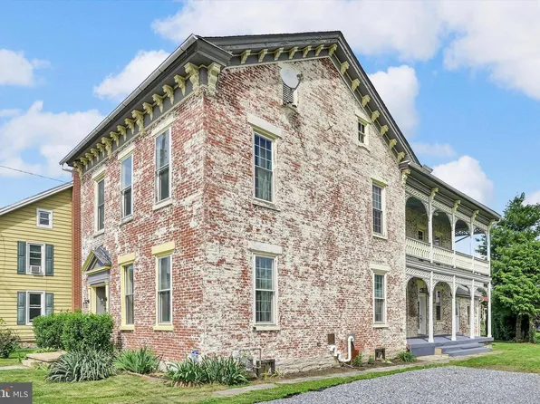 6 N Race St, Richland, PA 17087