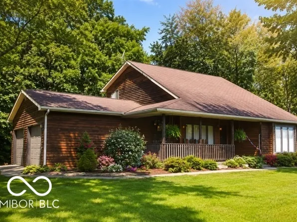 10840 E Heywood Dr, Seymour, IN 47274