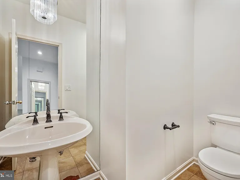 6 Goldleaf Ct — Photo 13