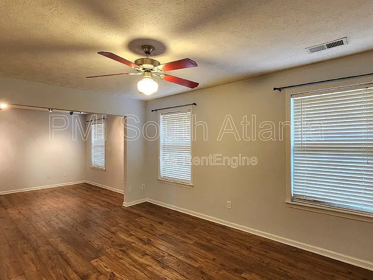 1673 Jackson Sq NW — Photo 37