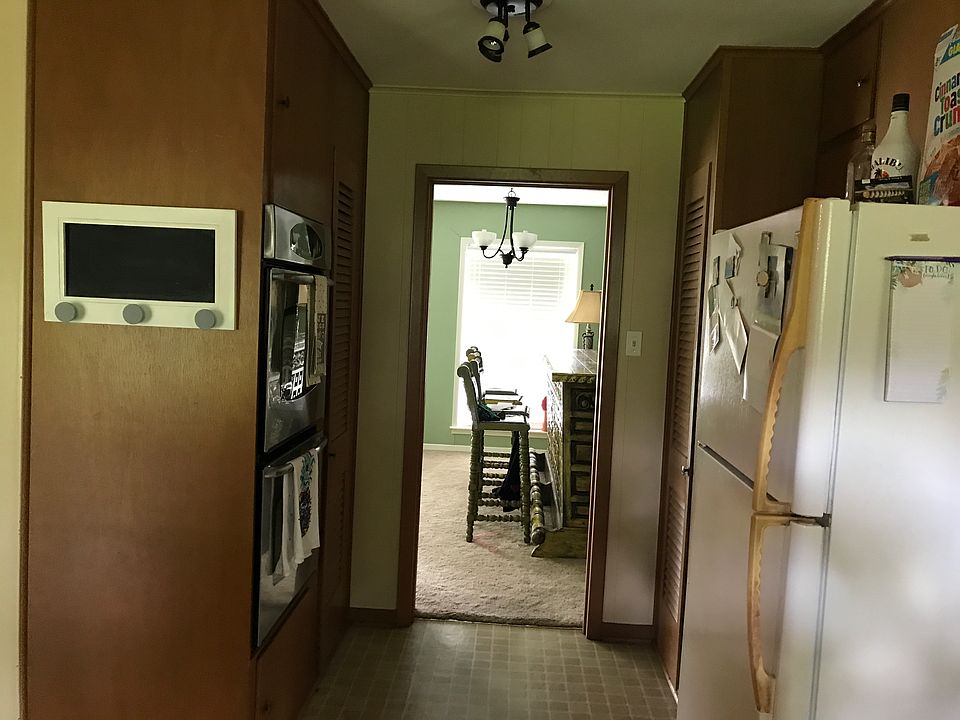 1st image of 1105 Neal Pickett Dr