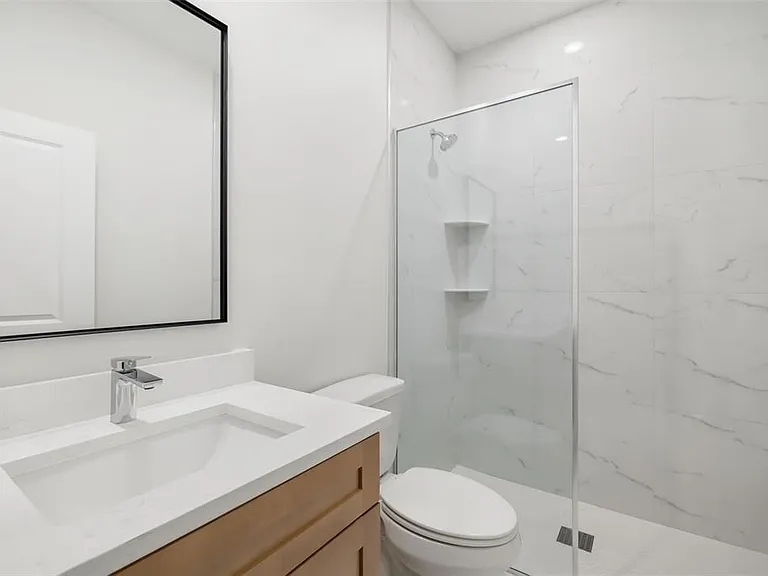 118 Ruby Ave N — Photo 27
