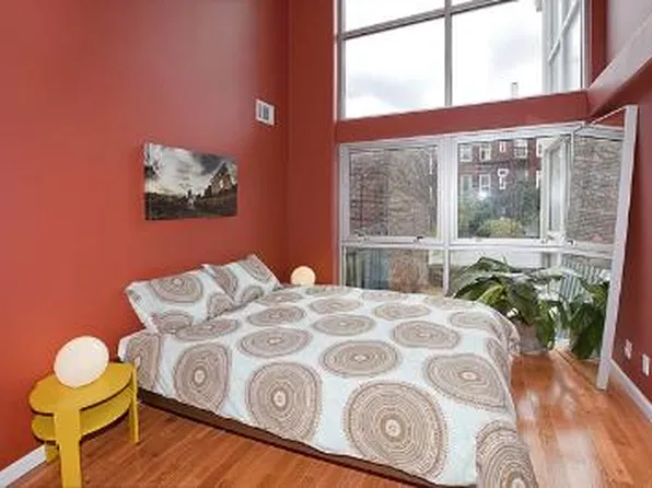 406 Lorimer Street image 1 of 7