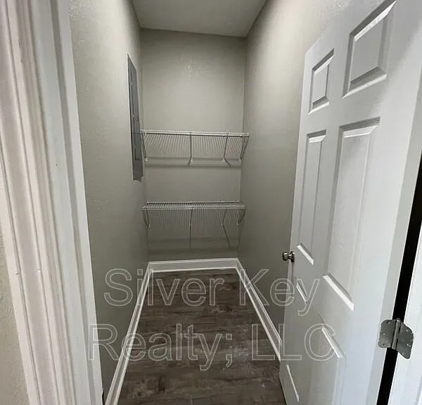 402 Ingleside Ave — Photo 11