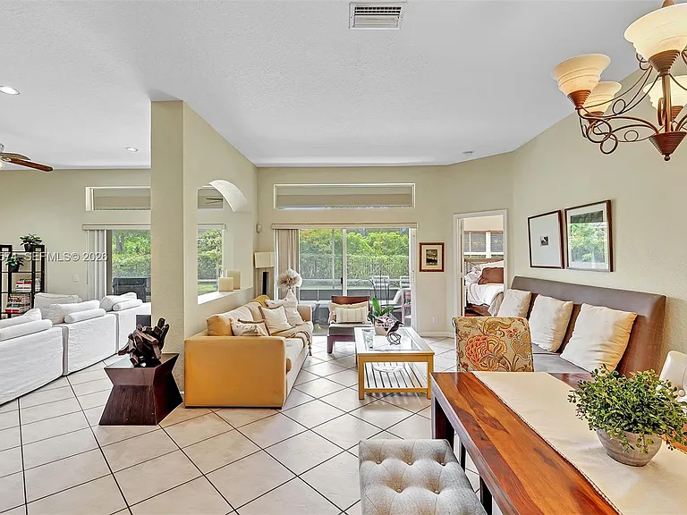 3711 Falcon Ridge Cir — Photo 9