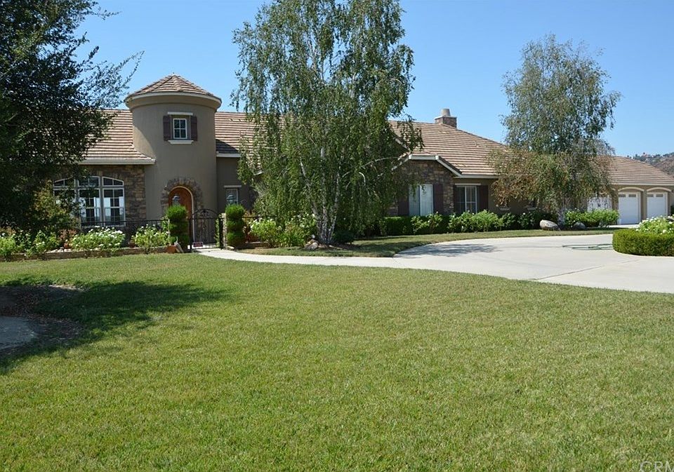 1st image of 21810 The Trails Cir