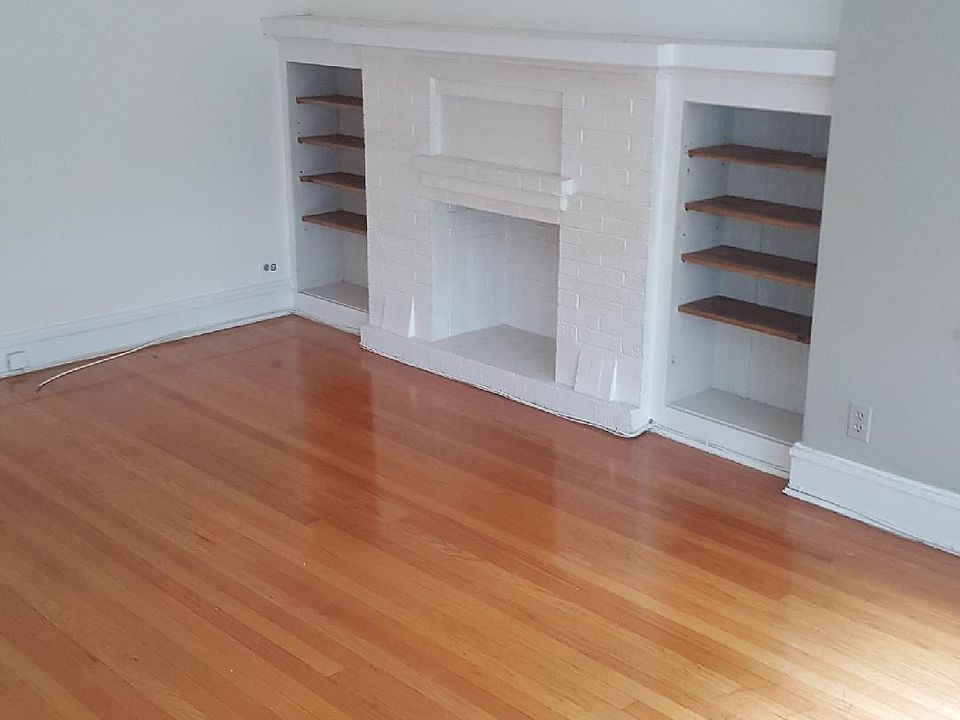 1st image of 1700 W Carmen Ave #3E