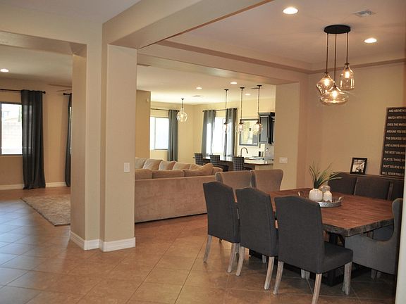 Grand entry to large Great Room