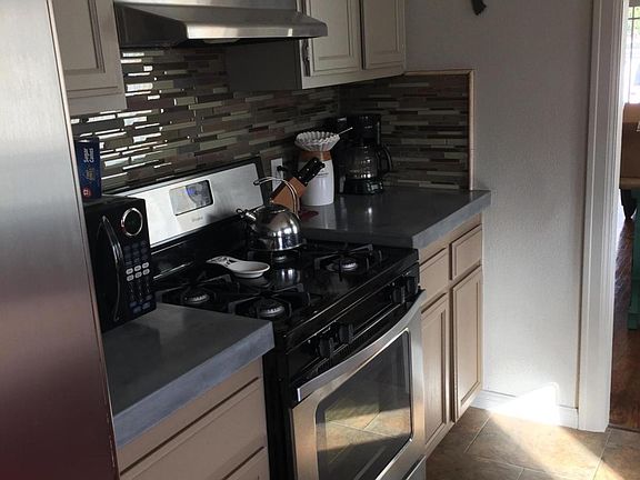 5th image of 375 S Anacapa St