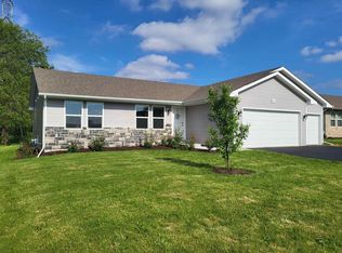 2765 S Claremont Dr, Beloit, WI 53511