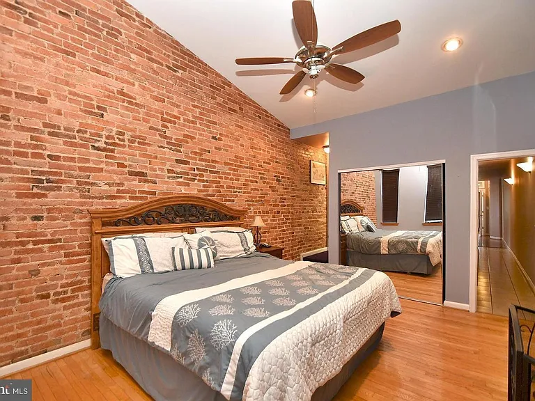 Large Master bedroom with walk in closet