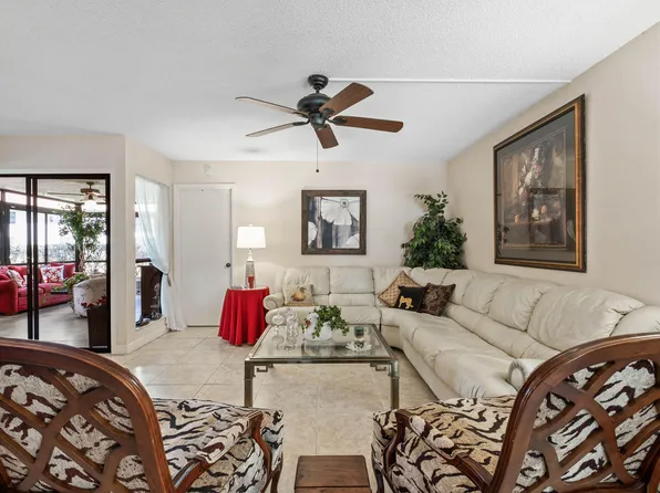 3313 Perimeter Drive #1611, Greenacres, FL 33467