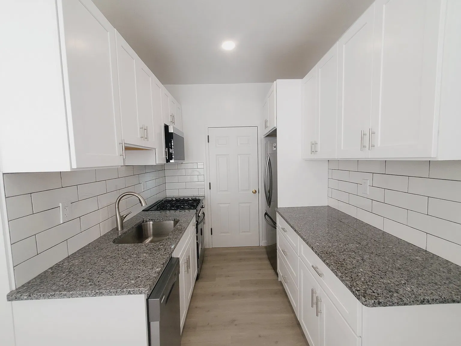 Studio, 1.0 bath, 475 sqft, $1,850 — Photo 1