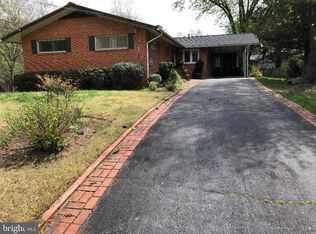 10008 Morningside Ct, Fairfax, VA