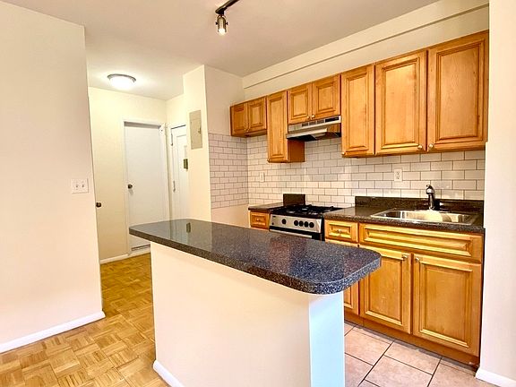 2nd image of 512 E 79th St APT 5A