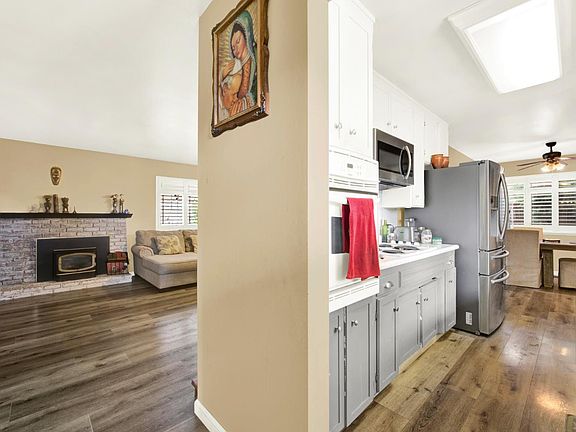 5th image of 1418 Auburn Way