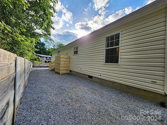 5th image of 98 Wakulla Dr