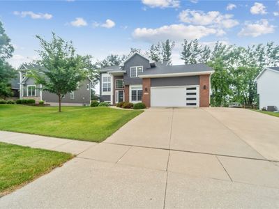 2385 Wolf Creek Trl, Hiawatha, IA, 52233