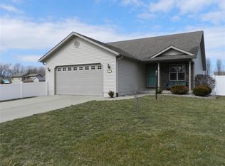 423 E Donnewald St, Worden, IL 62097