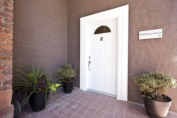 Sold by Skygroup Realty | media 29