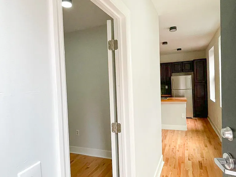 68 E McMicken Ave #2 — Photo 13