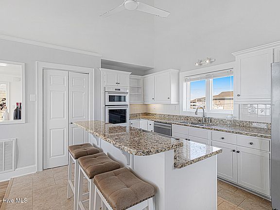 5th image of 107 Ocean Ridge Drive