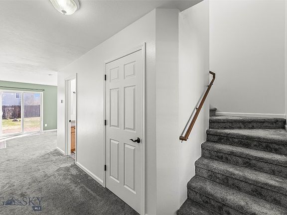 5th image of 118 Michael Grove Ave