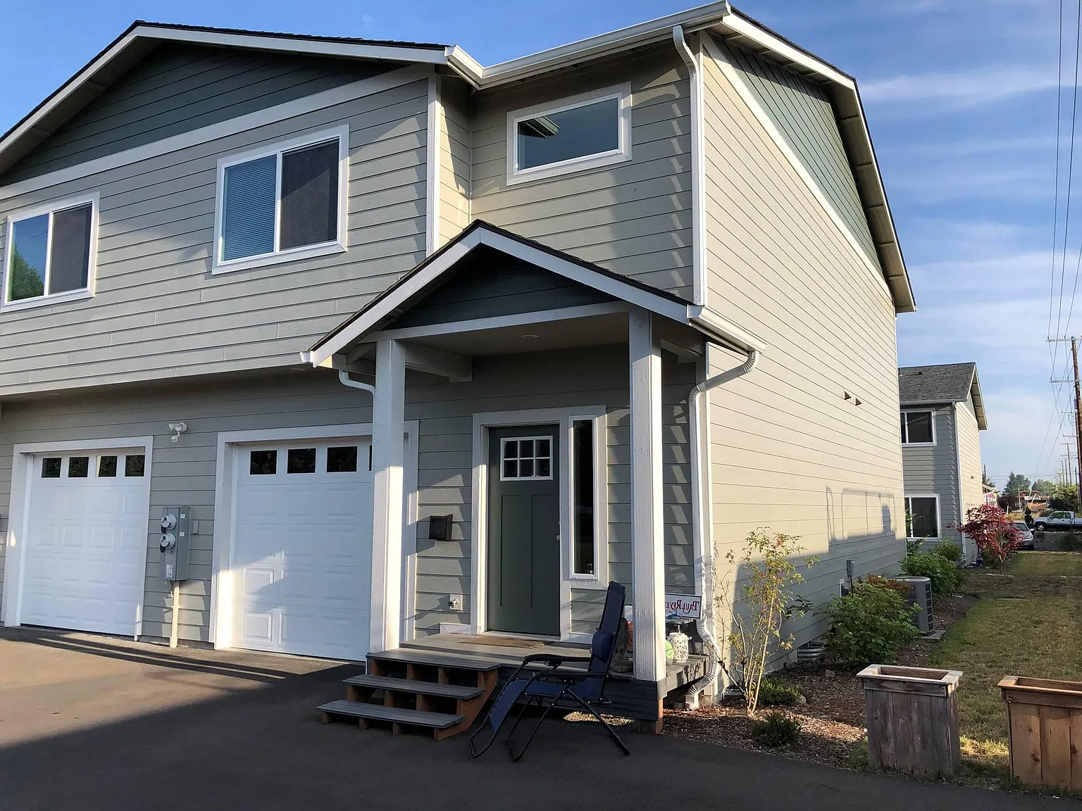 3 bed, 2.5 bath, 1460 sqft, $1,895 — Photo 1