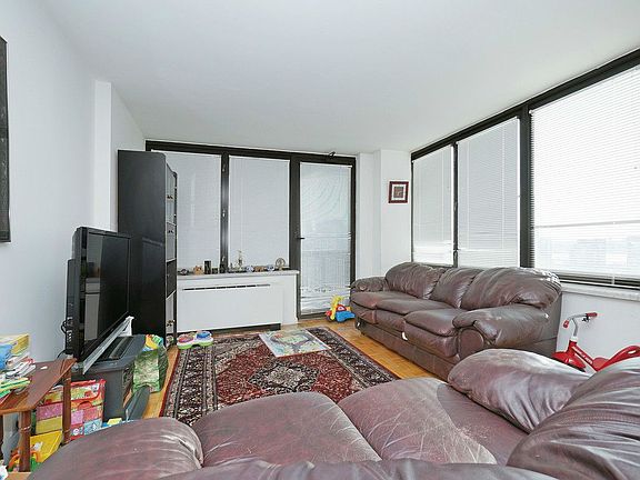 2nd image of 235 W 56th St APT 22D