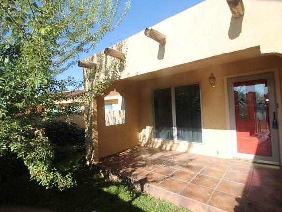 3rd image of 6 Paseo Vlg