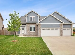 500 Cleveland Ave SE, Bondurant, IA 50035