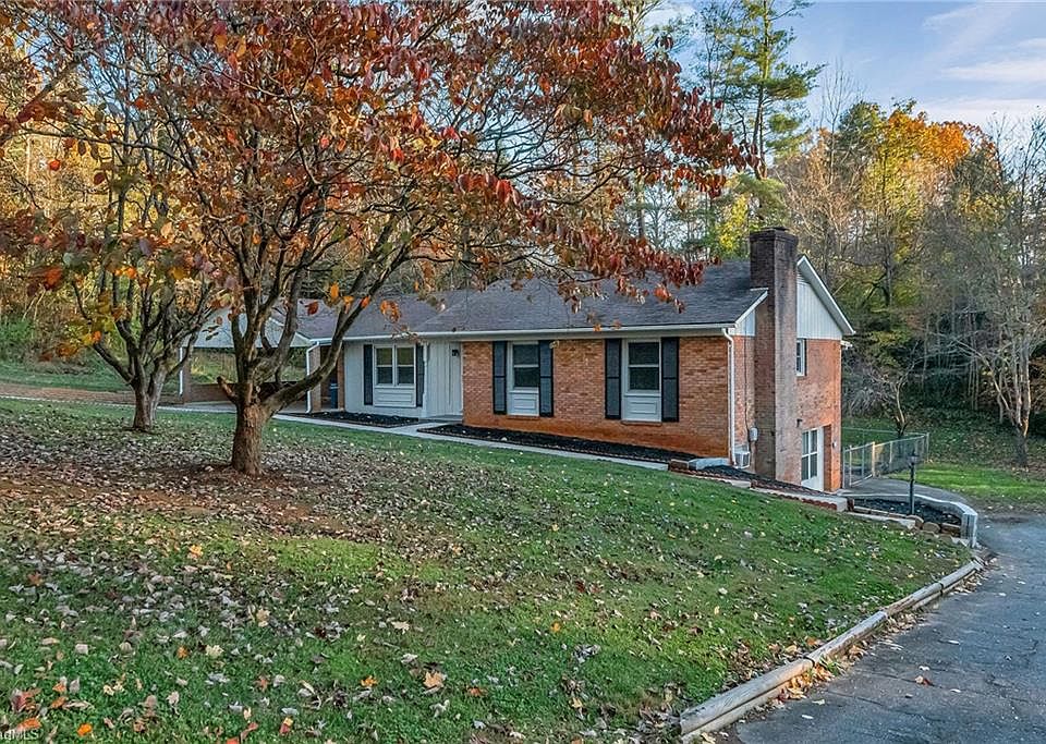 1st image of 1503 Dogwood Dr