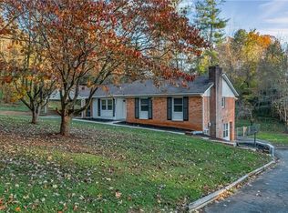 1503 Dogwood Dr, Wilkesboro, NC 28697