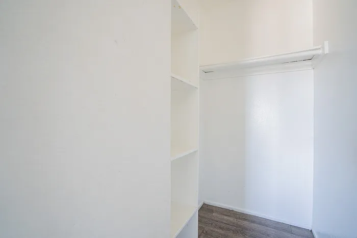 1703 W Mountain View Rd #15 — Photo 10