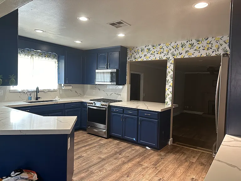 436 N Powers Ave — Photo 5