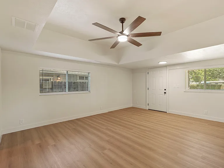 522 S Lincoln Way — Photo 20