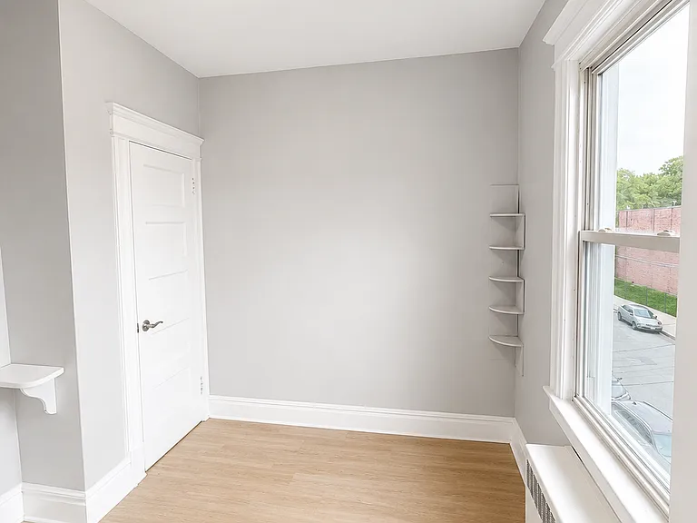 535 21st St #3 — Photo 12